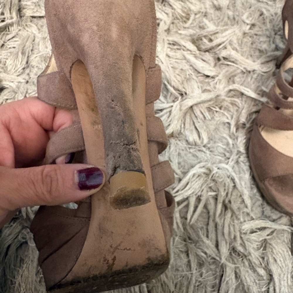 Prada Women's Elegant Brown Heels - Picture 3 of 8